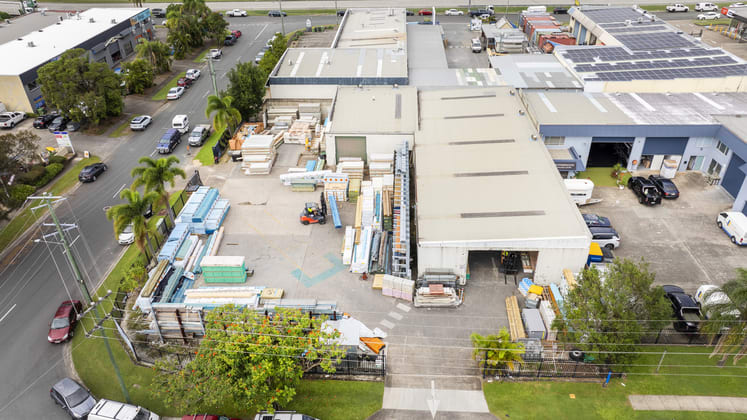 7 Hampton Road & 11 Central Drive Burleigh Heads QLD 4220 - Image 4