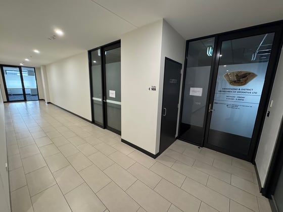 Suite 106, 1060 Thompsons Road Cranbourne West VIC 3977 - Image 3