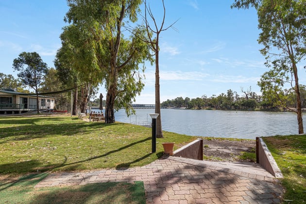 Whole Property/39-41 Acland Street, 38-40 South Terrace, Saunders Street Blanchetown SA 5357 - Image 5