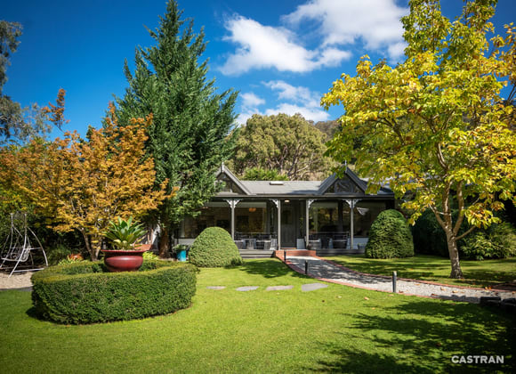 305 Steels Creek Road Yarra Glen VIC 3775 - Image 1
