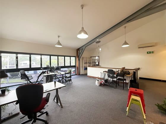 2&3/35 Vanessa Boulevard Springwood QLD 4127 - Image 4