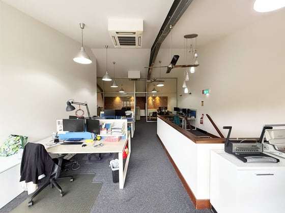 2&3/35 Vanessa Boulevard Springwood QLD 4127 - Image 5