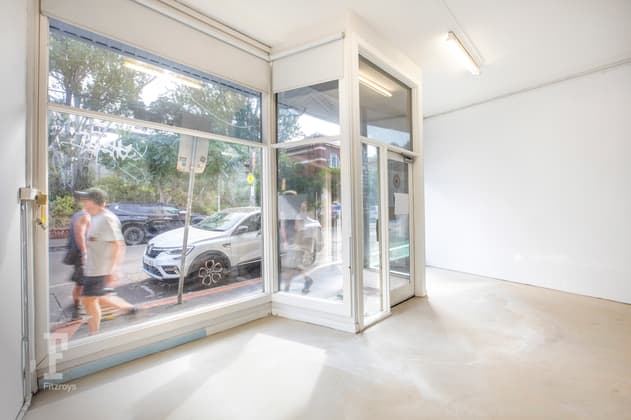 Click to view all images 26 Pin Oak Crescent Flemington VIC 3031 - Image 5