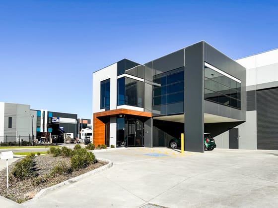 31 Hamersley Drive Clyde North VIC 3978 - Image 1