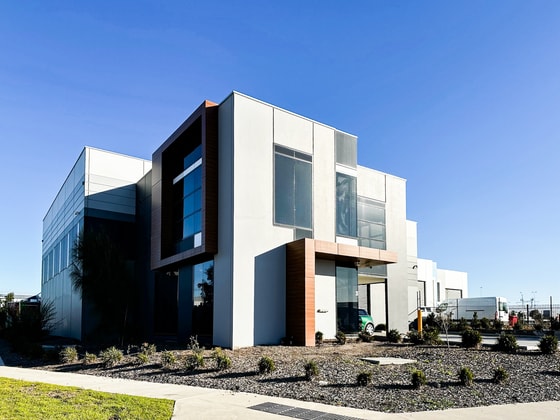 31 Hamersley Drive Clyde North VIC 3978 - Image 4