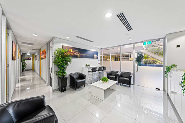 2/2728 Logan Road Eight Mile Plains QLD 4113 - Image 2
