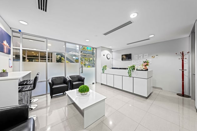 2/2728 Logan Road Eight Mile Plains QLD 4113 - Image 3