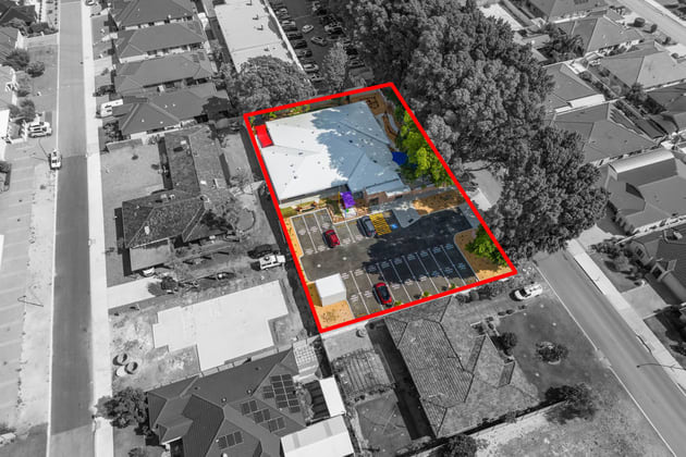 10 Russell Road Madeley WA 6065 - Image 2