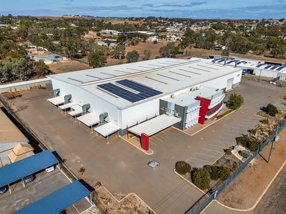 98 Byfield Street Northam WA 6401 - Image 3