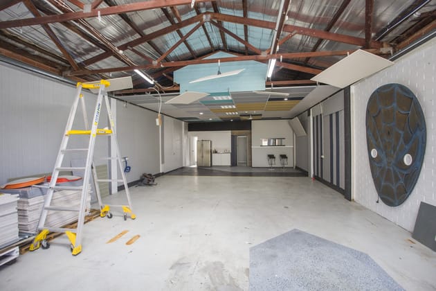 8/6 Corbusier Place Balcatta WA 6021 - Image 3
