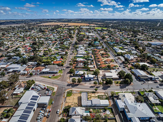 152-154 Clive Street Katanning WA 6317 - Image 4