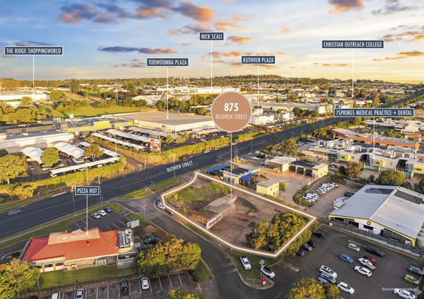 875 Ruthven St Kearneys Spring QLD 4350 - Image 2