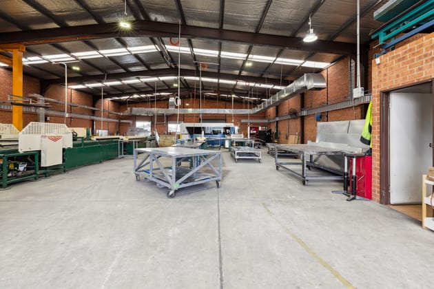 32 Hincksman Street Queanbeyan NSW 2620 - Image 3