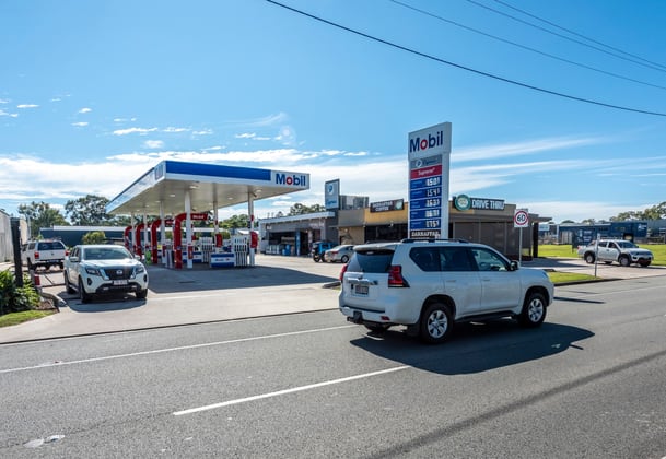 Mobil & Zarraffa's, 12-14 Boat Harbour Dr Pialba QLD 4655 - Image 1