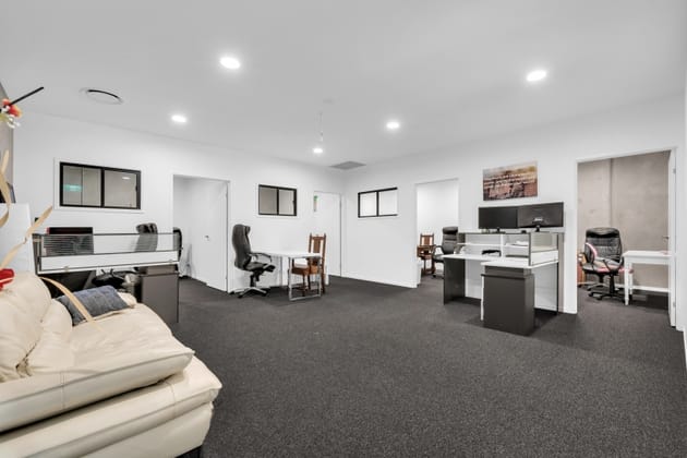 1/21 Lenco Crescent Landsborough QLD 4550 - Image 3