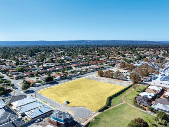 91 Murdoch Rd Thornlie WA 6108 - Image 1