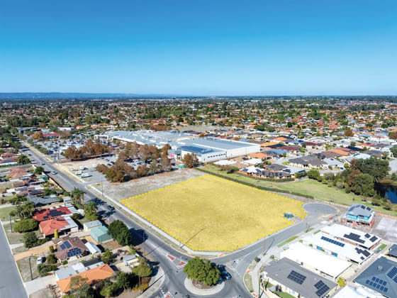 91 Murdoch Rd Thornlie WA 6108 - Image 2