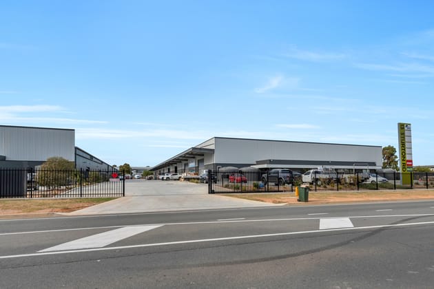Unit 4/13 Sturton Road Edinburgh SA 5111 - Image 1