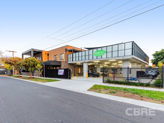 24 Scotsburn Grove Werribee VIC 3030 - Image 5