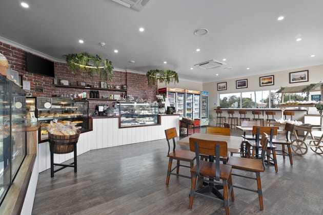 4 Hospital Road Emerald QLD 4720 - Image 3