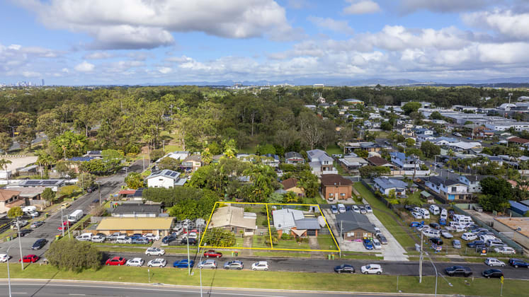 176 & 178 Brisbane Road Arundel QLD 4214 - Image 5
