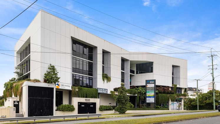 1/1808 Logan Road Upper Mount Gravatt QLD 4122 - Image 1