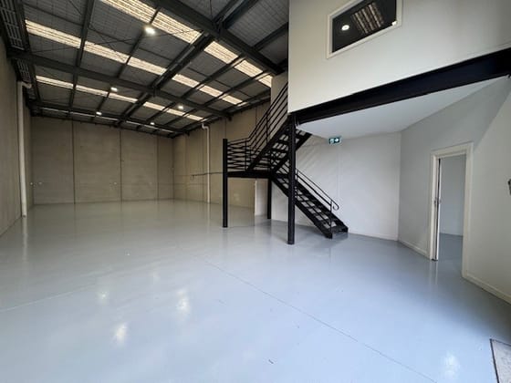 3/4 Bormar Drive Pakenham VIC 3810 - Image 3