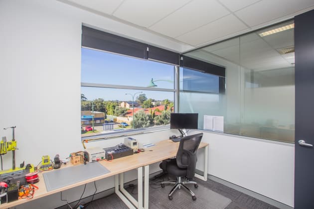 39 Cedric Street Stirling WA 6021 - Image 4