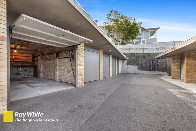 Garage 37 26-28 Etham Avenue Darling Point NSW 2027 - Image 2