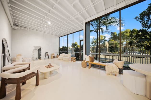6/46 Junction Road Burleigh Heads QLD 4220 - Image 2