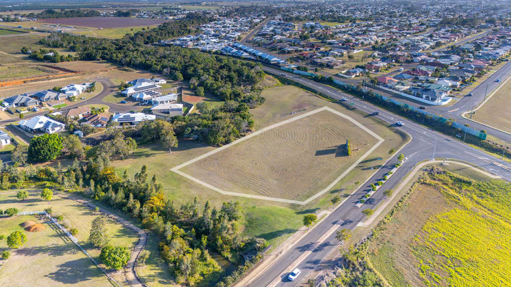 L200/2 Sienna Blvd Ashfield QLD 4670 - Image 1