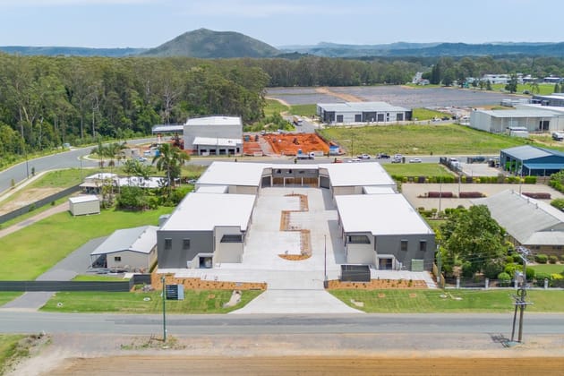 Click to view all images 32 Burys Road Beerwah QLD 4519 - Image 2