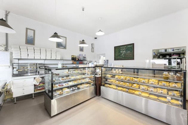 Click to view all images 175 Through Road Camberwell VIC 3124 - Image 3