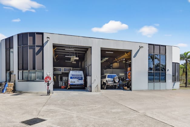 1 & 2/24 Taree Street Burleigh Heads QLD 4220 - Image 4