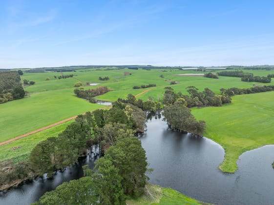 520 Centre Road Simpson VIC 3266 - Image 3