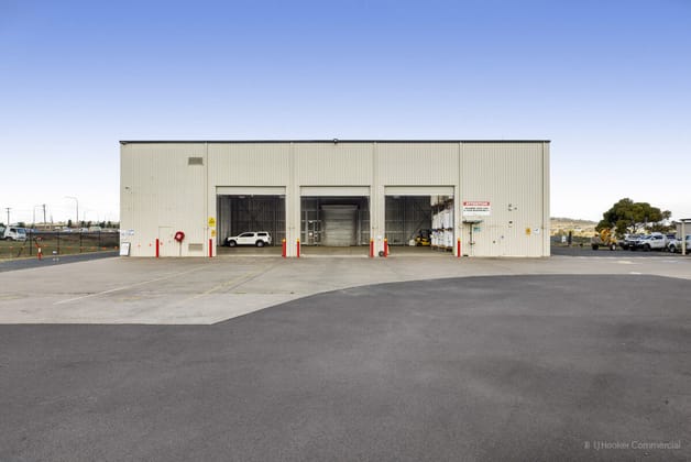 Warehouse 1/10775 Warrego Highway Charlton QLD 4350 - Image 4