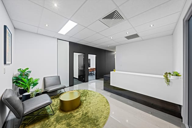 8/50-56 Sanders Street Upper Mount Gravatt QLD 4122 - Image 2