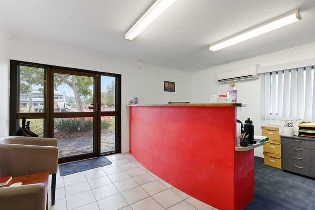 1&2/117-121 Anderson Street Manunda QLD 4870 - Image 4