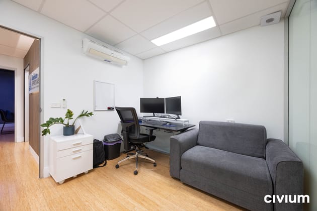 Click to view all images 62/28 Mort Street Braddon ACT 2612 - Image 5