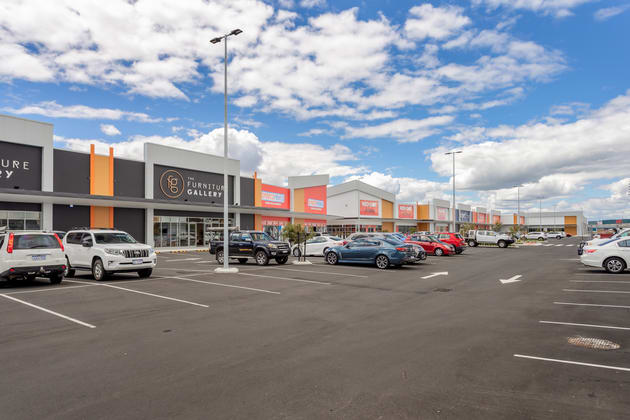 Click to view all images 11 The Promenade Australind WA 6233 - Image 3