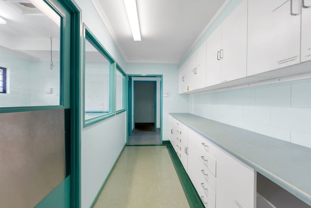 Click to view all images 474-476 Mulgrave Road Earlville QLD 4870 - Image 3