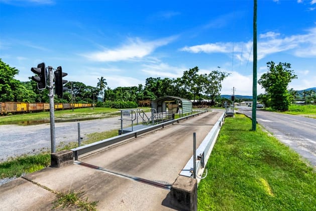 Click to view all images 3 Ingles Street Mossman QLD 4873 - Image 3