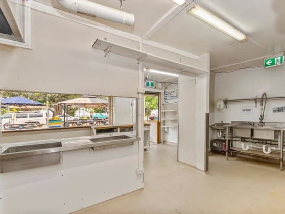 Click to view all images 21 The Strand North Ward QLD 4810 - Image 3