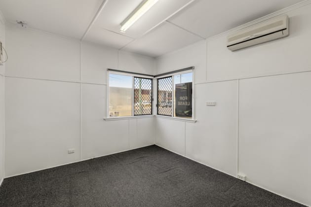 Click to view all images 7 Dexter Street South Toowoomba QLD 4350 - Image 5