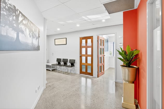 10/13 Karp Court Bundall QLD 4217 - Image 4