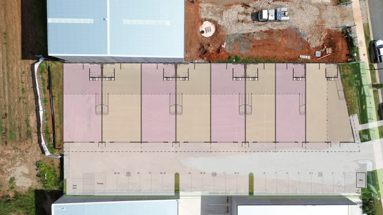 30 Creek Crescent Beerwah QLD 4519 - Image 3