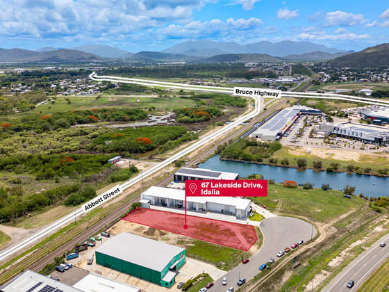 Click to view all images 67 Lakeside Drive Idalia QLD 4811 - Image 3