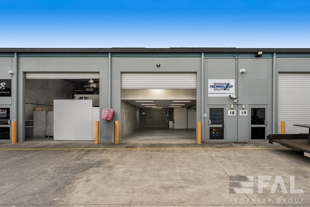 Unit 18/11 Forge Close Sumner QLD 4074 - Image 2