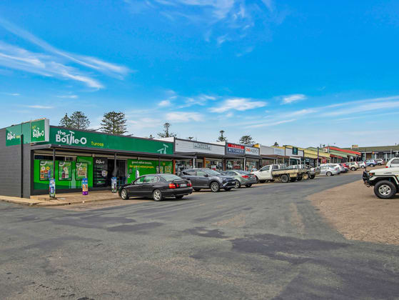 Tuross Head Shopping Evans Rd Tuross Head NSW 2537 - Image 4