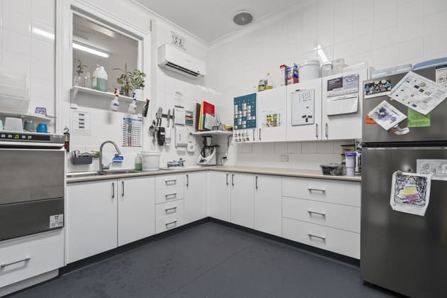 81 Hardinge St Deniliquin NSW 2710 - Image 5